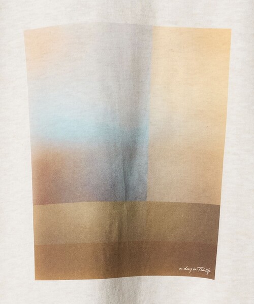 A DAY IN THE LIFE UNITED ARROWS(アデイインザライフユナイテッドアローズ)の「グラデーションアート プリント リラックスカットソー<A DAY IN THE LIFE>(Tシャツ/カットソー・メンズ・ナチュラル/ホワイト・L/M)」の6枚目の写真