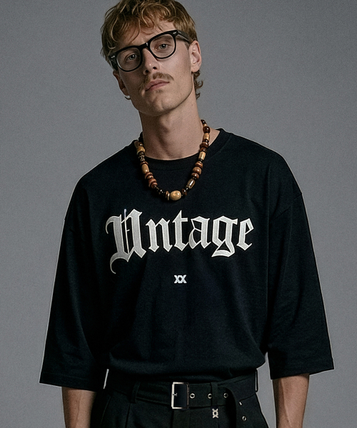 UNTAGE（アンテージ）の「ロゴプリントケープ半袖Tシャツ[ブラック(ユニセックス)]_UTT-ST22（Tシャツ/カットソー・メンズ・その他・FREE）」の3枚目の写真