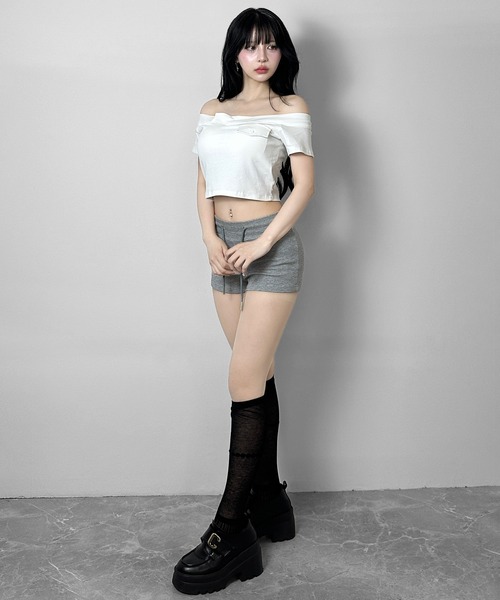 FOLLOWIN（フォロウィン）の「【3COLOR/カップ付き】フェイクポケットオフショルダートップス（Tシャツ/カットソー・レディース・ホワイト/ブラック/グレー・FREE）」の8枚目の写真