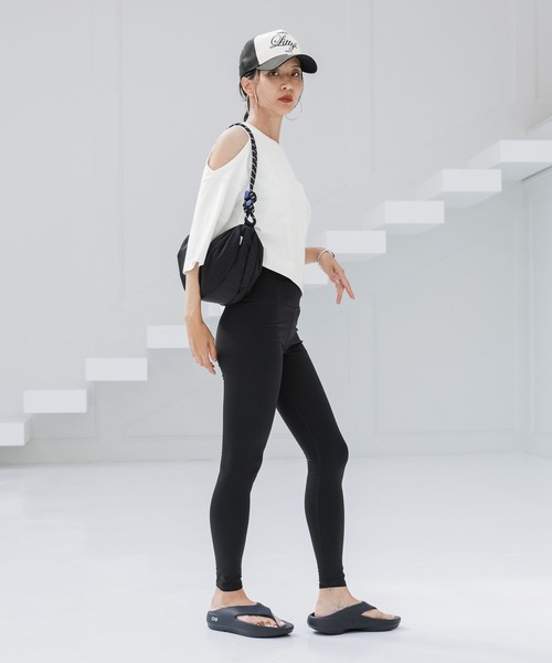 HEREIAM（ヘレイアム）の「【HEREIAM】ユニセックス＆軽量/スポーティーZIP BAG（ショルダーバッグ・レディース・ブラック/ライム/ダークブラウン・FREE）」の4枚目の写真