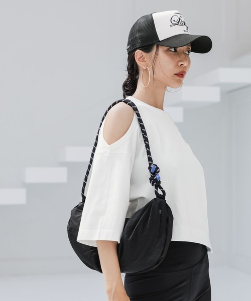 HEREIAM（ヘレイアム）の「【HEREIAM】ユニセックス＆軽量/スポーティーZIP BAG（ショルダーバッグ・レディース・ブラック/ライム/ダークブラウン・FREE）」の5枚目の写真