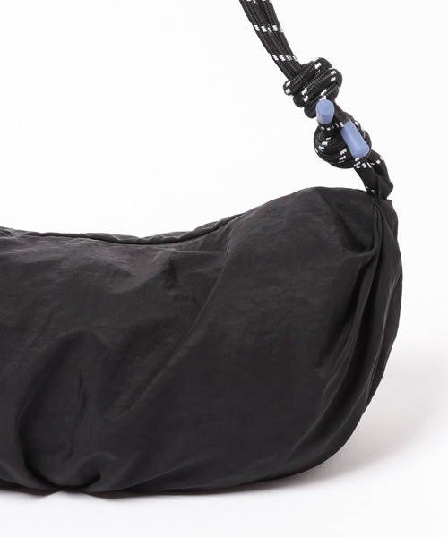 HEREIAM（ヘレイアム）の「【HEREIAM】ユニセックス＆軽量/スポーティーZIP BAG（ショルダーバッグ・レディース・ブラック/ライム/ダークブラウン・FREE）」の18枚目の写真