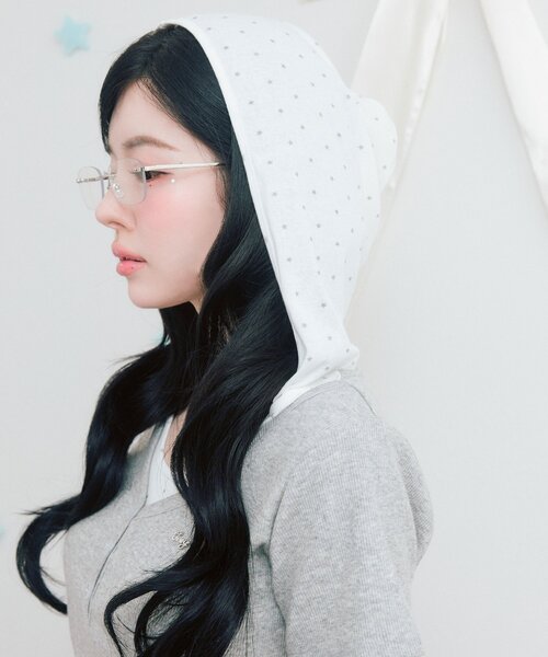 OLIVE des OLIVE(オリーブデオリーブ)の「Milky Star フードTシャツ(Tシャツ/カットソー・レディース・トップグレー/サックスブルー/ブラック・FREE)」の13枚目の写真
