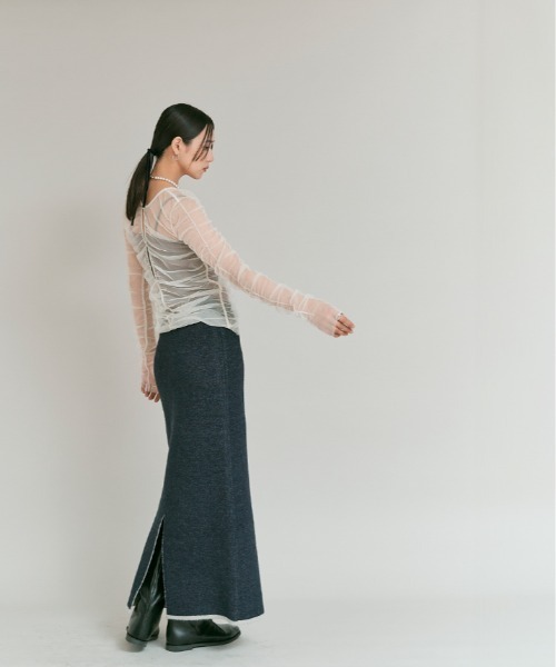 W:Huku(フーク)の「シャーリング シアー トップス / 2Way Shirred Sheer Top(Tシャツ/カットソー・レディース・グレー/アイボリー・FREE)」の19枚目の写真