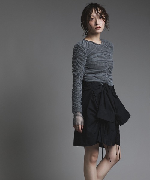 W:Huku(フーク)の「シャーリング シアー トップス / 2Way Shirred Sheer Top(Tシャツ/カットソー・レディース・グレー/アイボリー・FREE)」の20枚目の写真