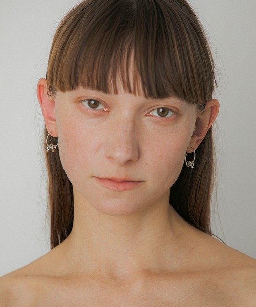 LAPUIS(ラピュイ)の「LAPUIS(ラピュイ)Oui pierced earrings(ピアス(両耳用)・レディース・ゴールド/マルチ・FREE)」の6枚目の写真