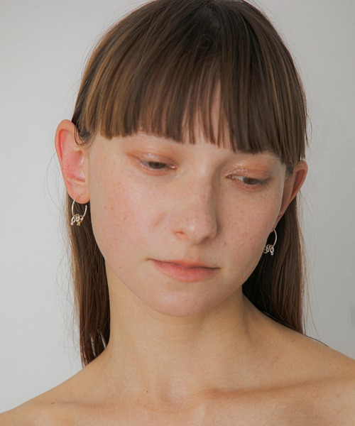 LAPUIS(ラピュイ)の「LAPUIS(ラピュイ)Oui pierced earrings(ピアス(両耳用)・レディース・ゴールド/マルチ・FREE)」の7枚目の写真