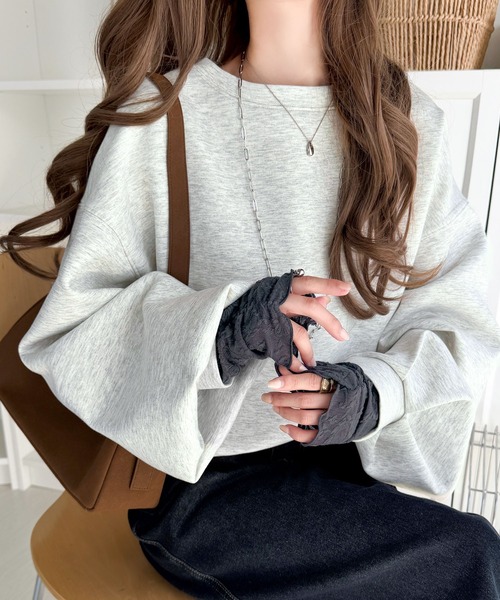classicalelf（クラシカルエルフ）の「ちらっと見える甘さに、ときめく。袖ジャガードレースレイヤード タックスリーブ ダンボール素材プルオーバー（長袖）（スウェット・レディース・チャコール/杢グレー/グレイッシュベージュ/オートミール/ネイビー・X-LARGE/SMALL/LARGE/MEDIUM）」の15枚目の写真