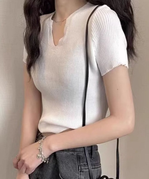 GLAMOROUS JANE(グラマラスジェーン)の「キーネック半袖ニットトップス(ニット/セーター・レディース・ブラック/ホワイト/グレー・FREE)」の10枚目の写真