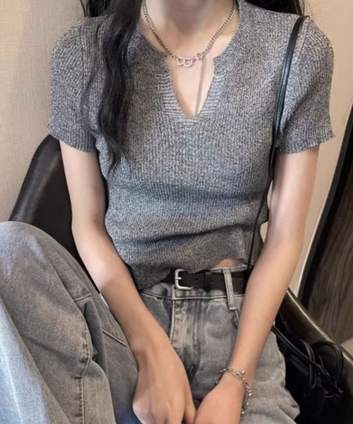 GLAMOROUS JANE(グラマラスジェーン)の「キーネック半袖ニットトップス(ニット/セーター・レディース・ブラック/ホワイト/グレー・FREE)」の7枚目の写真