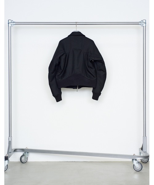 NVRFRGT(ネヴァーフォーゲット)の「ZIP UP PADDED SHORT BOMBER JACKET(ブルゾン・メンズ・ブラック/ブラウン・2/1)」の10枚目の写真