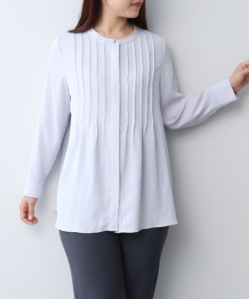 fleur by mint breeze(フルールバイミントブリーズ)の「【L~5L 大きいサイズ】バンドカラーフロントタックシャツ(シャツ/ブラウス・レディース・ライトグレー/ブルー/ネイビー・LL/4L/3L/5L)」の2枚目の写真