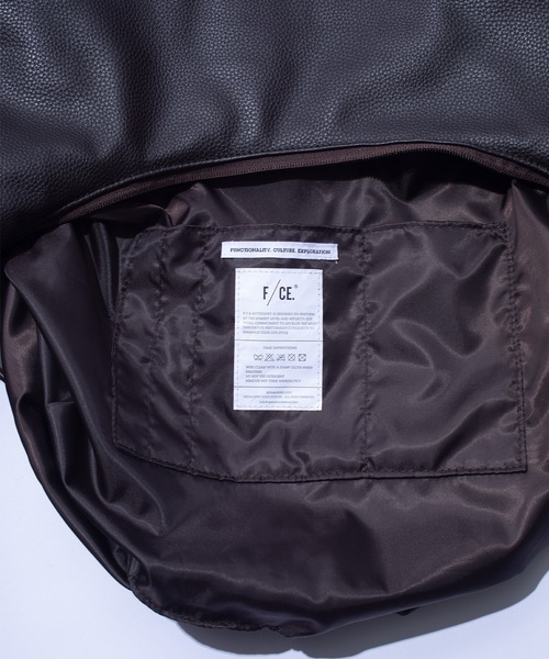 F/CE. (エフシーイー)の「F/CE. TECH LEATHER BIG SHOULDER TOTE / エフシーイー テックレザー ビッグ ショルダー トート(ショルダーバッグ・レディース・ブラウン/ブラック・FREE)」の15枚目の写真