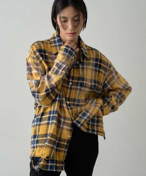 Whim Gazette(ウィムガゼット)の「ダメージチェックシャツ(シャツ/ブラウス・レディース・ブラック/ベージュ/イエロー・FREE)」の3枚目の写真