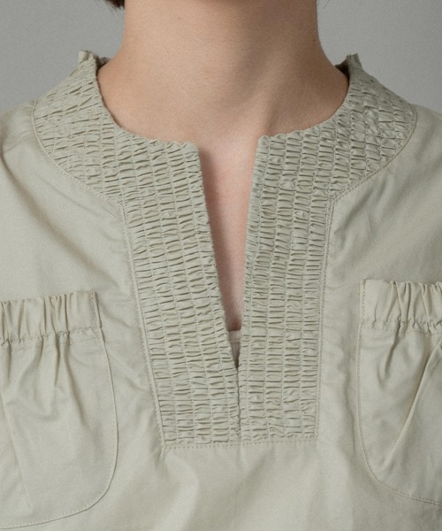 lawgy(ラウジー)の「shirring pocket point vest blouse / シャーリングポケットポイントベストブラウス(シャツ/ブラウス・レディース・アイボリー系/ホワイト/ブラウン系・FREE)」の12枚目の写真