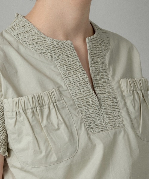 lawgy(ラウジー)の「shirring pocket point vest blouse / シャーリングポケットポイントベストブラウス(シャツ/ブラウス・レディース・アイボリー系/ホワイト/ブラウン系・FREE)」の11枚目の写真