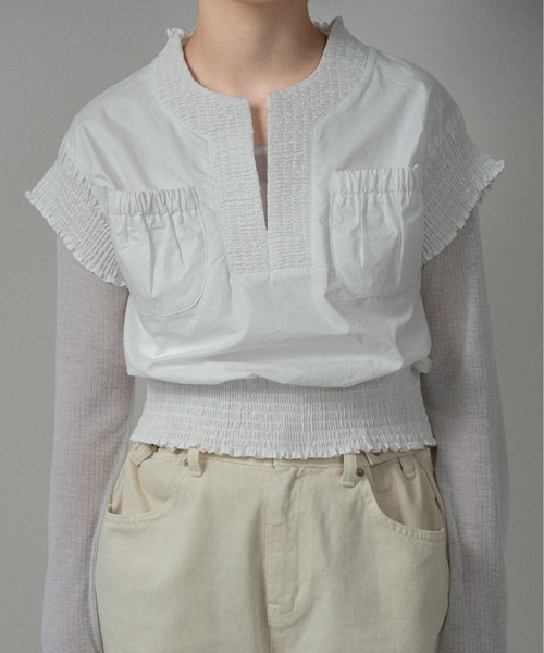 lawgy(ラウジー)の「shirring pocket point vest blouse / シャーリングポケットポイントベストブラウス(シャツ/ブラウス・レディース・アイボリー系/ホワイト/ブラウン系・FREE)」の8枚目の写真