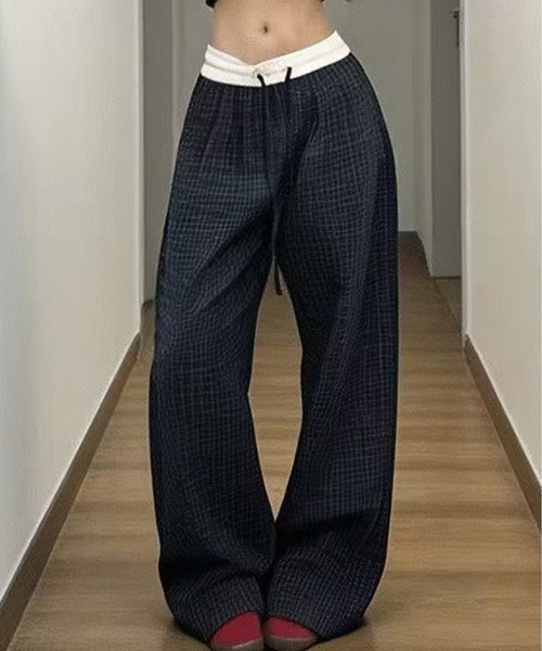 AsheKsha(アシクシャ)の「配色ウエスト細チェック紐付きワイドカジュアルパンツ(スウェットパンツ・レディース・ネイビー・S/M)」の13枚目の写真