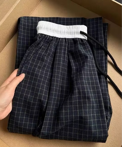 AsheKsha(アシクシャ)の「配色ウエスト細チェック紐付きワイドカジュアルパンツ(スウェットパンツ・レディース・ネイビー・S/M)」の5枚目の写真