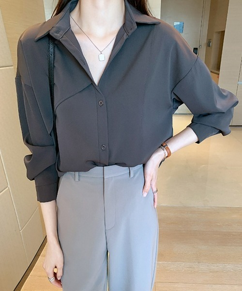 SEU（エスイーユー）の「【きちんとしたい日に、迷わず選べる】 ゆるシルエット 長袖シャツブラウス ゆったり 【オフィスカジュアル】【きれいめカジュアル】 レディース韓国風 春服 秋服 冬服（シャツ/ブラウス・レディース・ホワイト/チャコール/ベージュ・フリー）」の8枚目の写真
