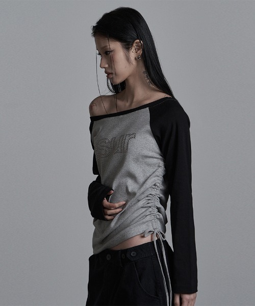as you are(アズユーアー)の「◇ASYOUARE◇ブランド直輸入正規品/AU ボートネック シャーリング ロングスリーブ AU BOAT NECK SHIRRING LONG SLEEVE(Tシャツ/カットソー・レディース・ホワイト/グレー・FREE)」の6枚目の写真