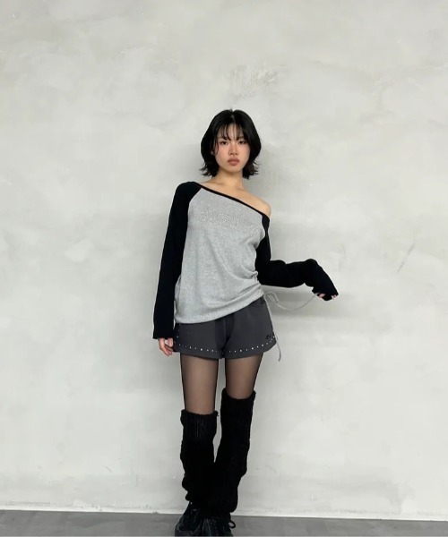 as you are(アズユーアー)の「◇ASYOUARE◇ブランド直輸入正規品/AU ボートネック シャーリング ロングスリーブ AU BOAT NECK SHIRRING LONG SLEEVE(Tシャツ/カットソー・レディース・ホワイト/グレー・FREE)」の8枚目の写真
