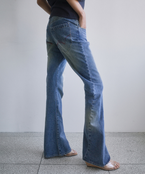 PORTERNA(ポルテナ)の「TWISTED BOOTS CUT DENIM JEANS-BLUE(デニムパンツ・レディース・その他・SMALL/MEDIUM/LARGE)」の10枚目の写真