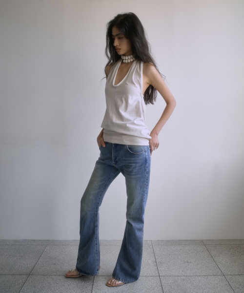 PORTERNA(ポルテナ)の「TWISTED BOOTS CUT DENIM JEANS-BLUE(デニムパンツ・レディース・その他・SMALL/MEDIUM/LARGE)」の19枚目の写真