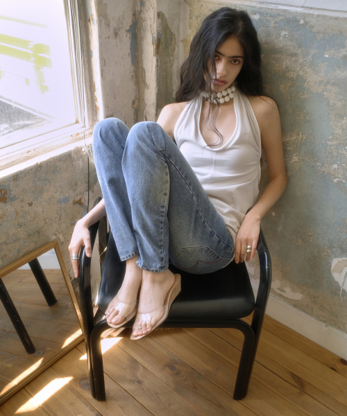 PORTERNA(ポルテナ)の「TWISTED BOOTS CUT DENIM JEANS-BLUE(デニムパンツ・レディース・その他・SMALL/MEDIUM/LARGE)」の21枚目の写真