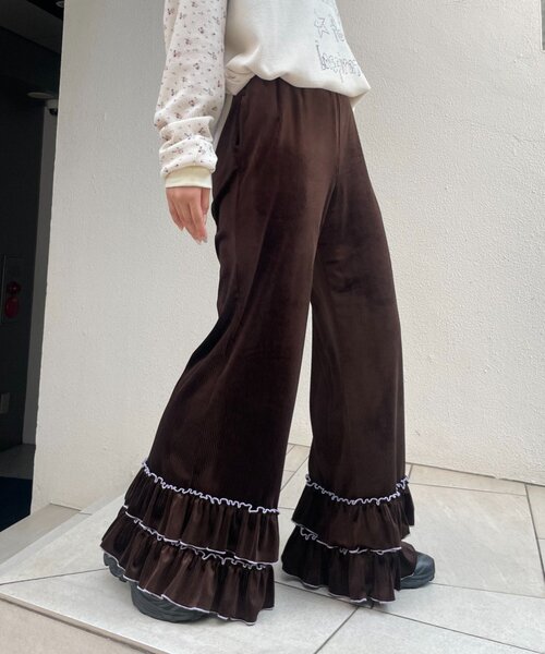 HELLO.SANFRANCISCO(ハローサンフランシスコ)の「【HELLO.SANFRANCISCO】ベロアメロウフレアパンツ(その他パンツ・レディース・ブラウン/ピンク/ブルー・SMALL/MEDIUM)」の4枚目の写真