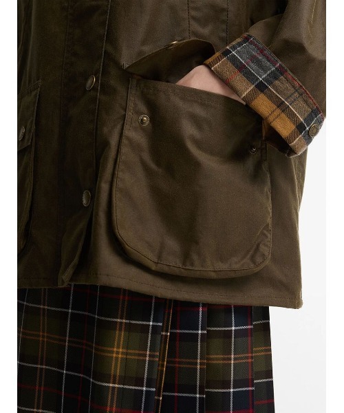 Barbour（バブアー）の「【BEDALE / ビデイル】ワックス ジャケット オーバーサイズ フィット（レディース）（ブルゾン・レディース・ベージュ/レッド/オリーブ・6/8/10）」の15枚目の写真