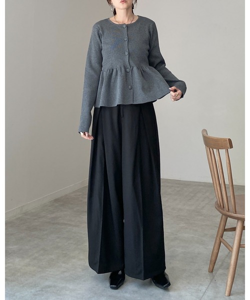 She's Closet(シーズクローゼット)の「長袖 前ボタン ペプラムニットカーディガン(カーディガン/ボレロ・レディース・ブラウン/アイボリー/チャコールグレー/ブラック・FREE)」の17枚目の写真