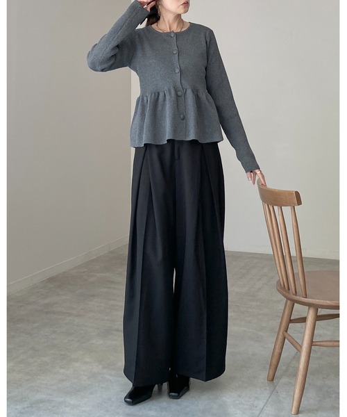 She's Closet(シーズクローゼット)の「長袖 前ボタン ペプラムニットカーディガン(カーディガン/ボレロ・レディース・ブラウン/アイボリー/チャコールグレー/ブラック・FREE)」の18枚目の写真