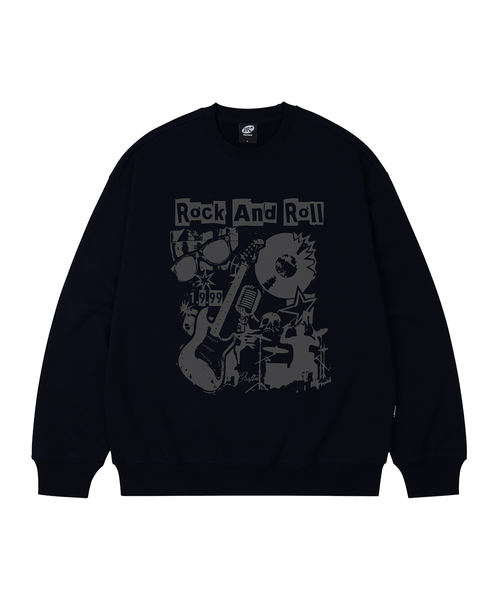 WILDROCK(ワイルドロック)の「ロックコラージュ オーバーサイズ スウェット_9 COL(スウェット・メンズ・ブラック/ベージュ/ネイビー/ブラウン/ピンク/ブルー/アイボリー/ダークグレー/チャコール・SMALL/MEDIUM/LARGE)」の1枚目の写真