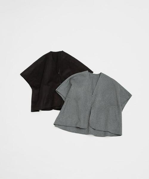 LAATO(ラート)の「rever poncho coat(ポンチョ・レディース・ボルドー/ライトグレー・FREE)」の10枚目の写真