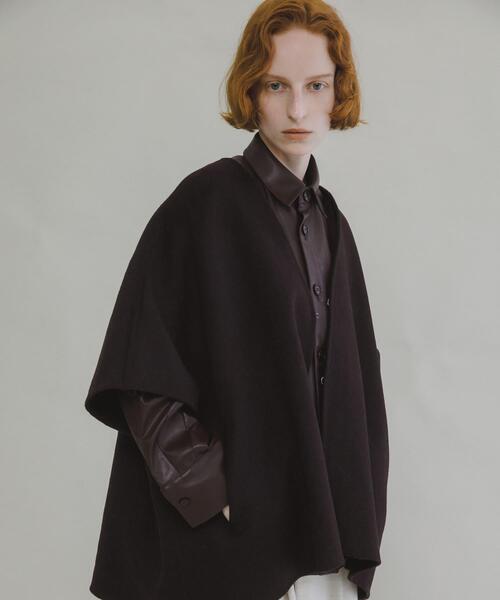 LAATO(ラート)の「rever poncho coat(ポンチョ・レディース・ボルドー/ライトグレー・FREE)」の20枚目の写真