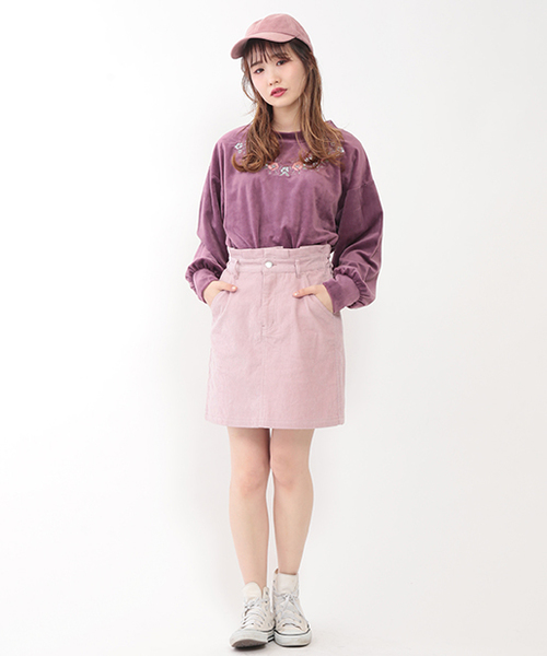 one after another NICE CLAUP(ワンアフターアナザーナイスクラップ)の「べロア刺繍PO(Tシャツ/カットソー・レディース・レッド系その他/ライトグレー/ブラック・FREE)」の15枚目の写真