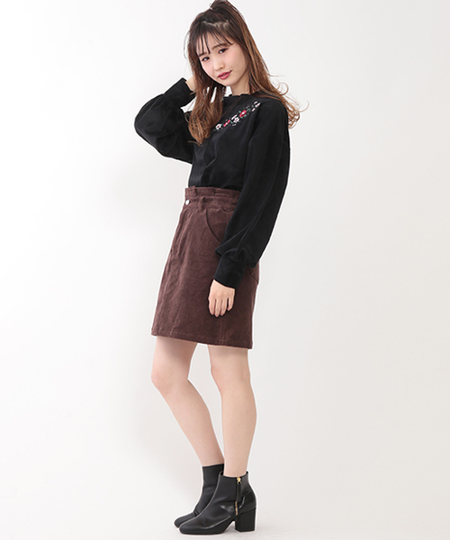 one after another NICE CLAUP(ワンアフターアナザーナイスクラップ)の「べロア刺繍PO(Tシャツ/カットソー・レディース・レッド系その他/ライトグレー/ブラック・FREE)」の17枚目の写真