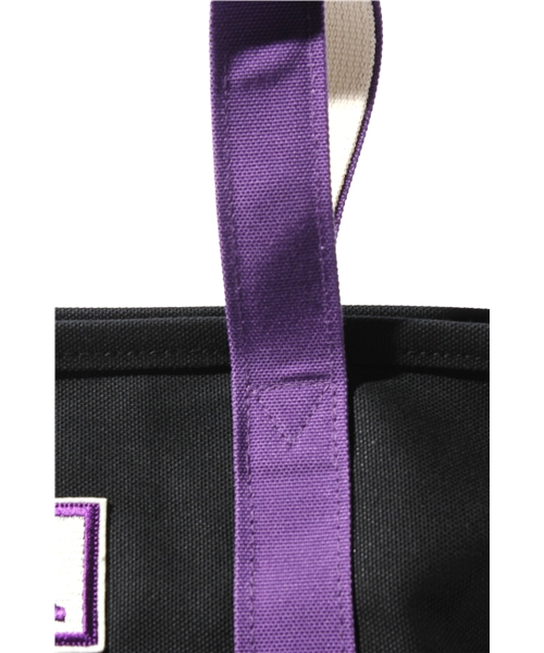 X-girl(エックスガール)の「BASIC BIG CANVAS BAG(トートバッグ・レディース・ホワイト/ブラック/レッド・ONE SIZE)」の6枚目の写真