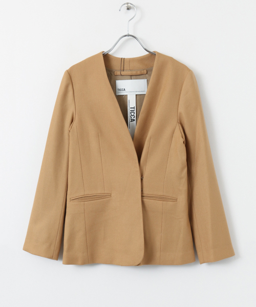 URBAN RESEARCH（アーバンリサーチ）の「TICCA×URBAN RESEARCH　別注ソリッドノーカラージャケット（ノーカラージャケット・レディース・キャメル・FREE）」の9枚目の写真