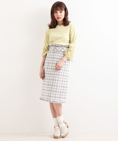 MAJESTIC LEGON（マジェスティックレゴン）の「ヘムフリルチェックIラインスカート（スカート・レディース・ピンク系その他2/ホワイト系その他2/ブルー系その他4・MEDIUM）」の10枚目の写真