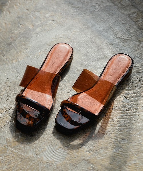 A part by（アパートバイ）の「クリアコンビフラットサンダル　788859 （サンダル・レディース・レッド/ブラウン/ブラック・LARGE/MEDIUM）」の3枚目の写真