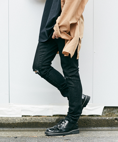 kutir（クティール）の「ultla stretch skinny /ウルトラストレッチ ダメージスキニーパンツ（デニムパンツ・メンズ・ブラック/ブラック系その他・SMALL/MEDIUM/LARGE）」の17枚目の写真