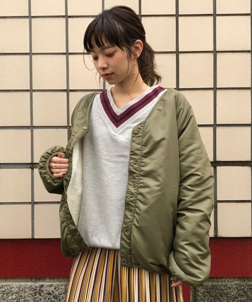 tiptop(ティップトップ)の「ボアナイロンリバーシブルブルゾン(ブルゾン・レディース・ブラック/オフホワイト/グレイッシュベージュ/キナリ・FREE)」の16枚目の写真