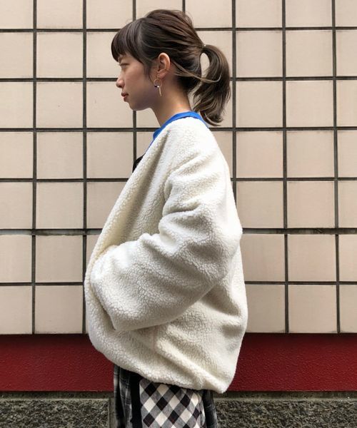 tiptop(ティップトップ)の「ボアナイロンリバーシブルブルゾン(ブルゾン・レディース・ブラック/オフホワイト/グレイッシュベージュ/キナリ・FREE)」の19枚目の写真