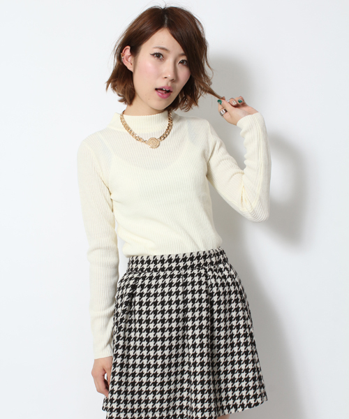 WEGO（ウィゴー）の「WEGO/リブハイネックニット（ニット/セーター・レディース・オフホワイト/ブラック/ブラック系その他/ネイビー/レッド/杢グレー/ブルー・FREE）」の2枚目の写真