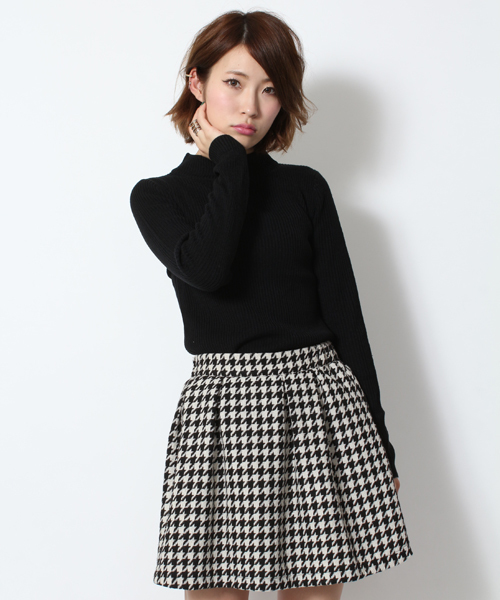 WEGO（ウィゴー）の「WEGO/リブハイネックニット（ニット/セーター・レディース・オフホワイト/ブラック/ブラック系その他/ネイビー/レッド/杢グレー/ブルー・FREE）」の3枚目の写真