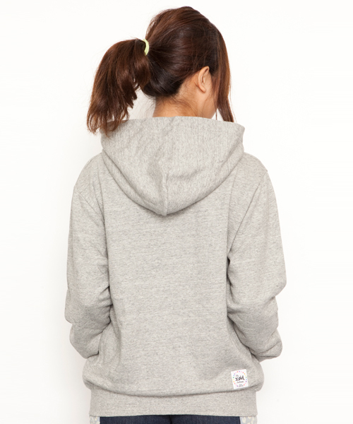 X-girl（エックスガール）の「BASIC SWEAT ZIP HOODIE（パーカー・レディース・ブラック/アッシュグレー/ネイビー/イエロー/ピンク・1/2）」の7枚目の写真