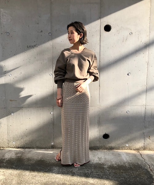 TODAYFUL（トゥデイフル）の「バックオープンスエット（スウェット