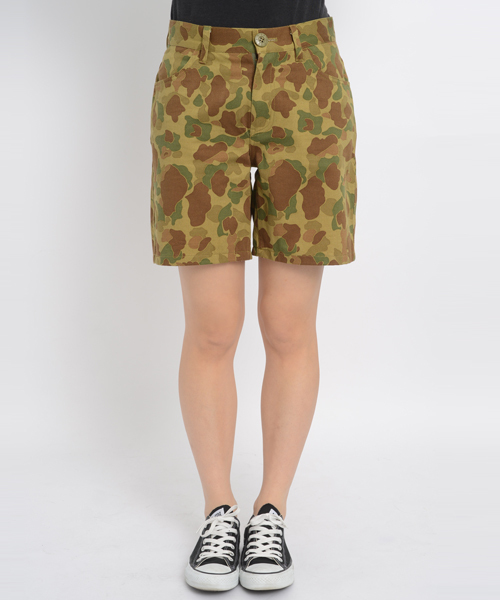 X-girl（エックスガール）の「PLAYFUL SHORTS（カーゴパンツ・レディース・カモフラージュ/ブラック/ライトインディゴブルー・2/1）」の4枚目の写真